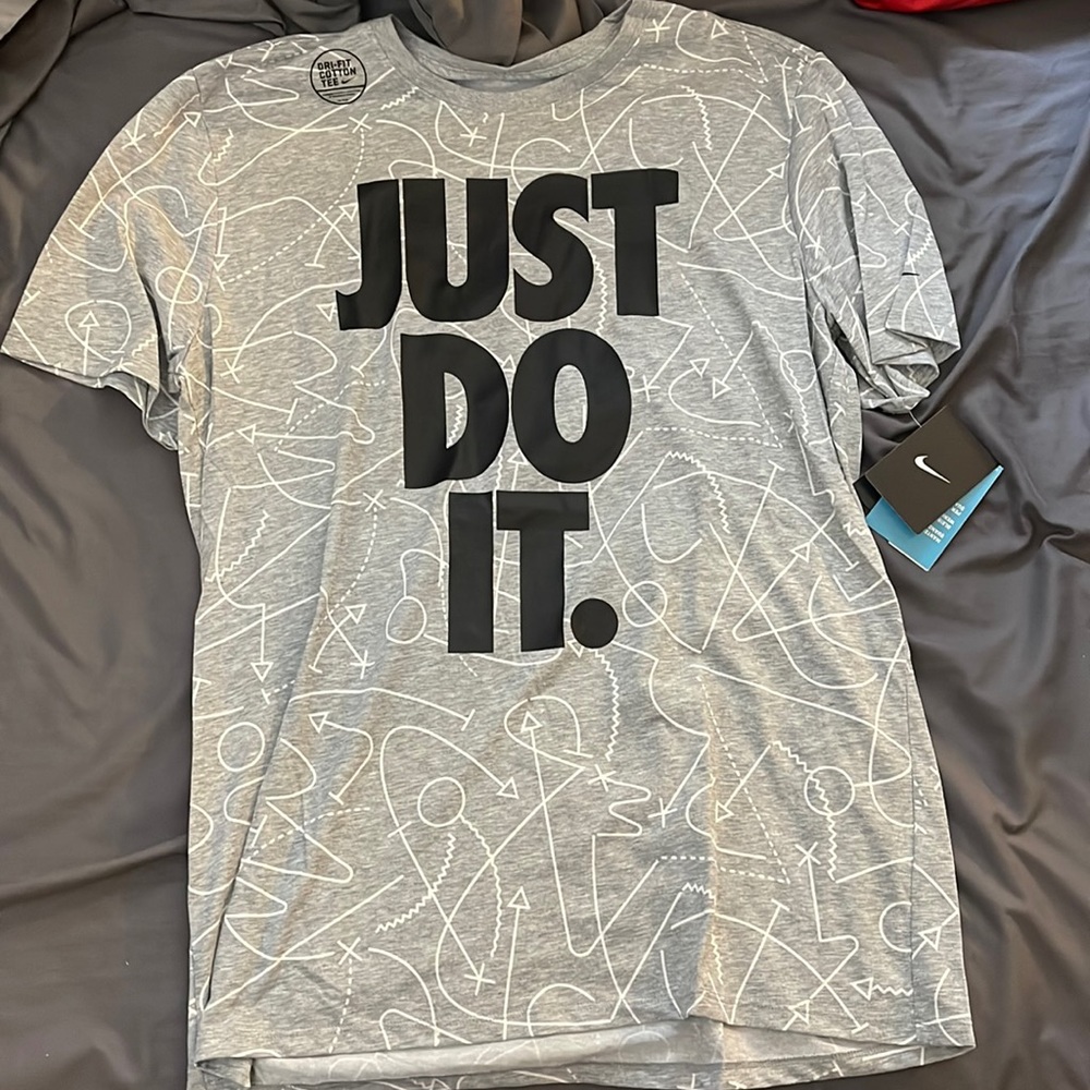 Nike tee shirt